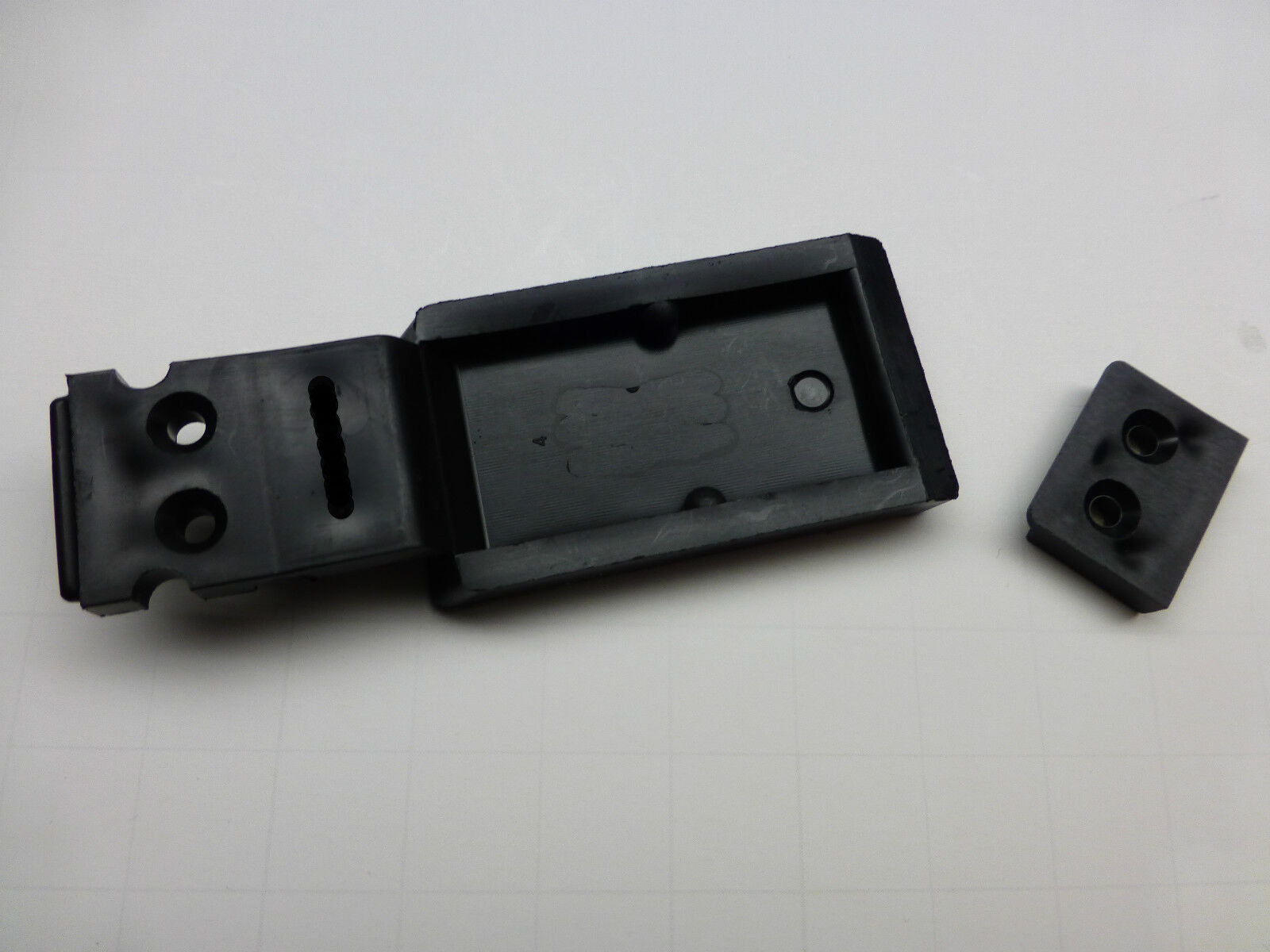 1993-1996 Ford Truck F SERIES Pestillo de ventana corrediza trasera - Equipo original SouthCo Latch
