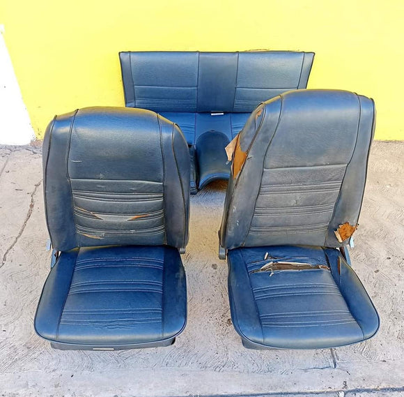 Sala completa de Asientos para Mustang de Medio uso(se retiraron de un Mustang fastback 1970)